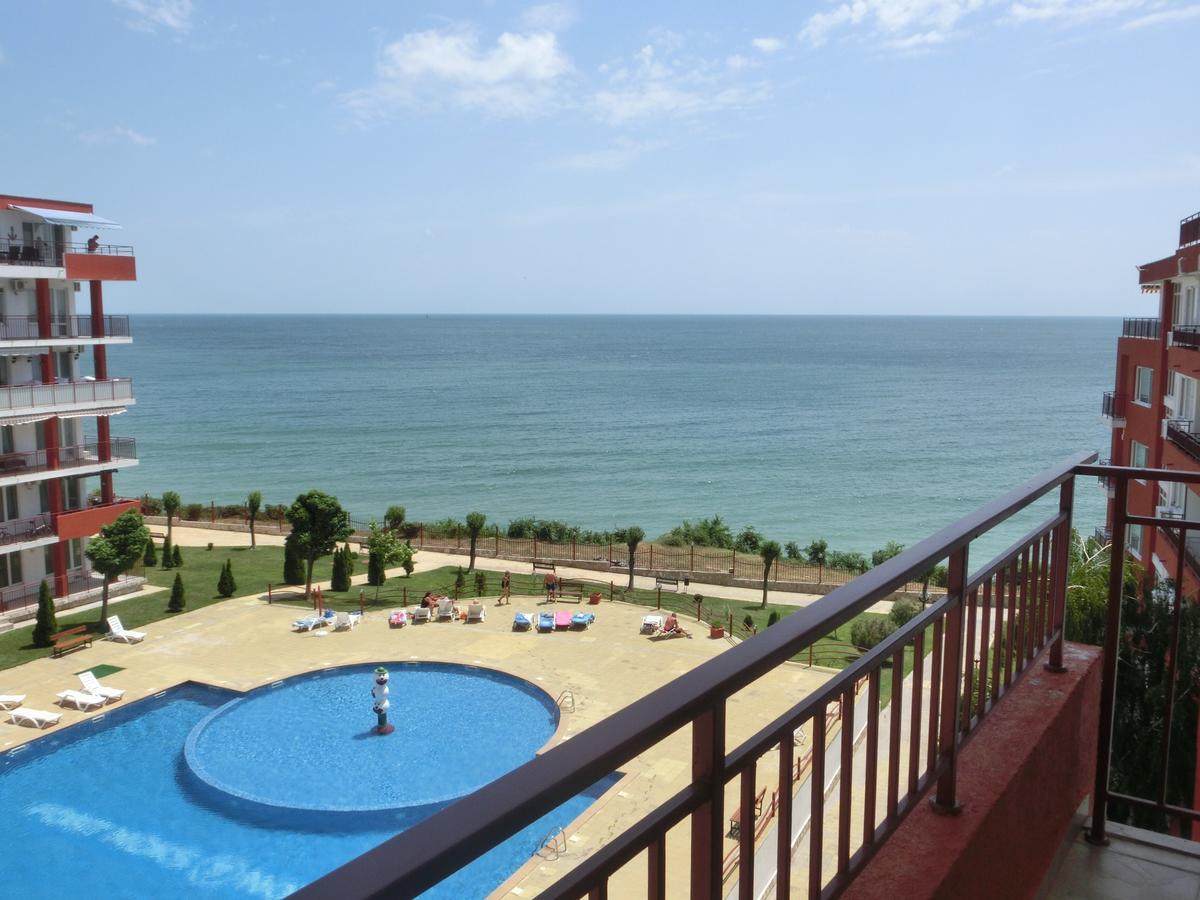 Sea View Panorama Apartment On Complex With Pools And Beach, Sveti Vlas Exterior photo