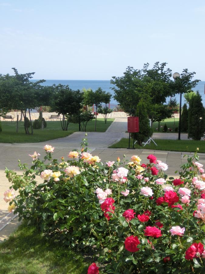 Sea View Panorama Apartment On Complex With Pools And Beach, Sveti Vlas Exterior photo